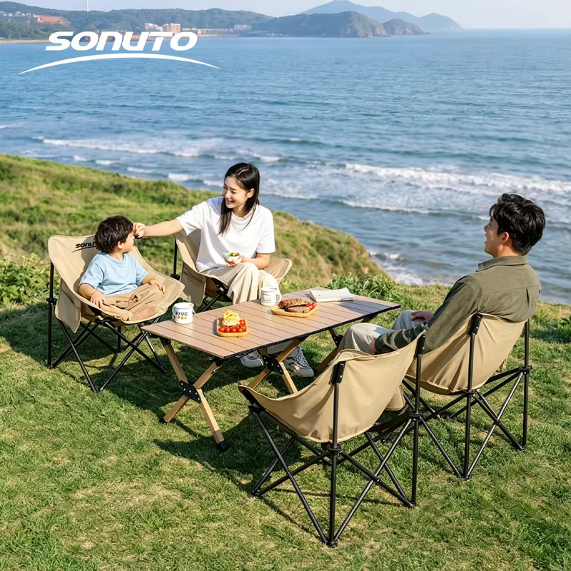 Sonuto Padded Moon Chair, Heavy Duty 600D Oxford Camping Chair with Storage Bag, Oversized Folding Seat for Outdoor & Garden